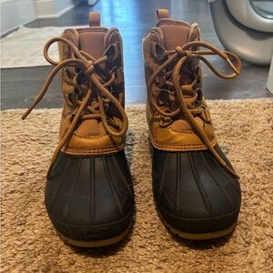Universal Thread Tan and Black Lace Up Boots